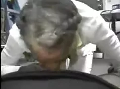 A una esposa mayor l ...