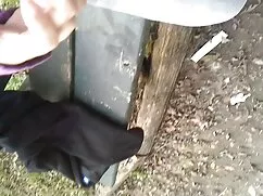 Morena con señoras m ...