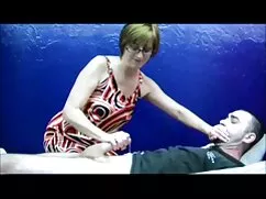 Negro seduce a señor ...