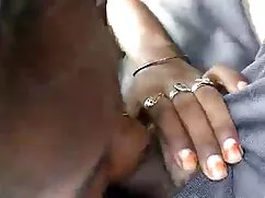 Tres estudiantes alq ...