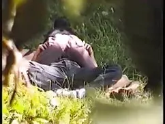 Una dama con guantes ...