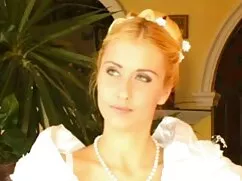 Viejo maricón le dio ...